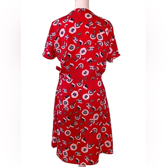 J.‎ Crew Factory Red Floral Wrap Dress with Flutter Sleeves and V-Neck (Size 6) - Picture 2 of 10